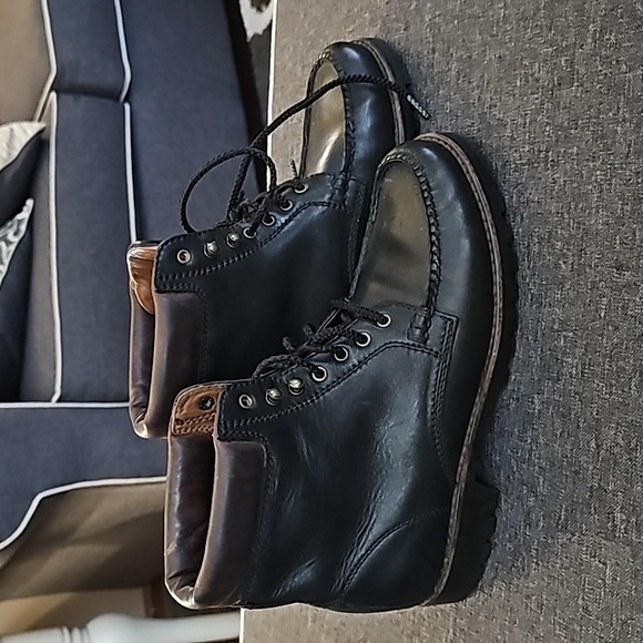 Cole Haan sz 7 black brown leather lace up boots - Picture 1 of 5
